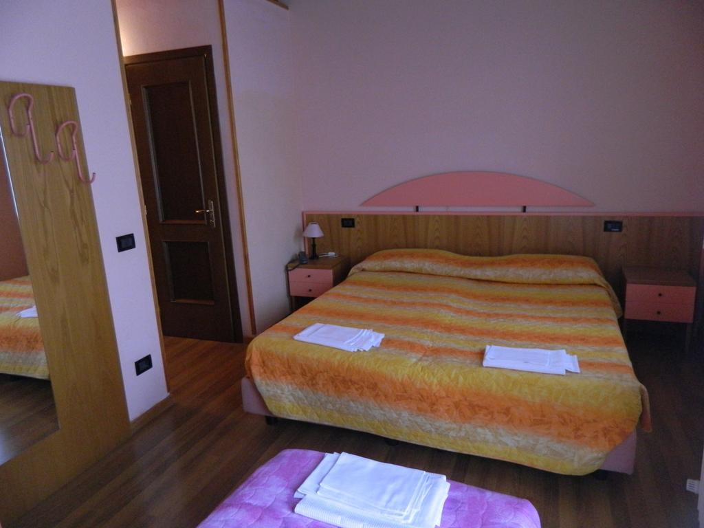 Hotel La Piazzetta 维迪奇亚蒂科 客房 照片
